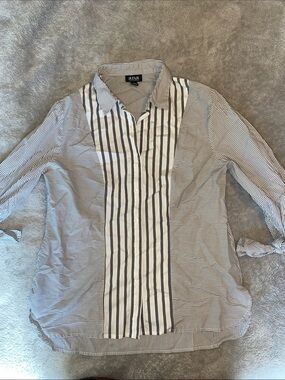 a.n.a Long-Sleeve Vertical Stripe Button-Down in White and Black